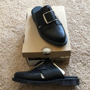 Dr marten nyro mules